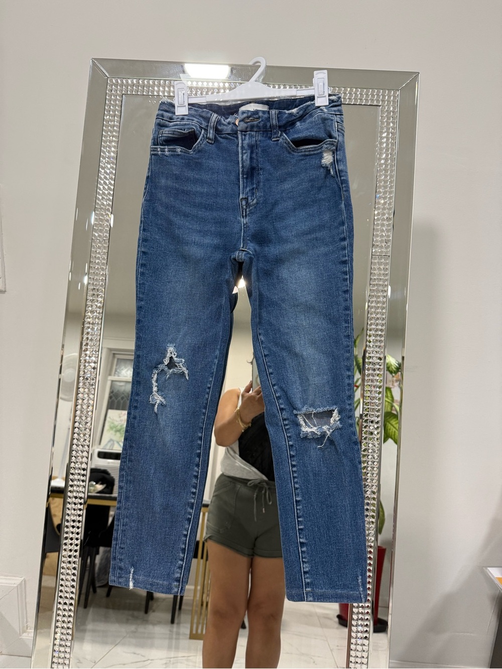 Straight-Leg Distressed Blue Jeans - Medium Wash